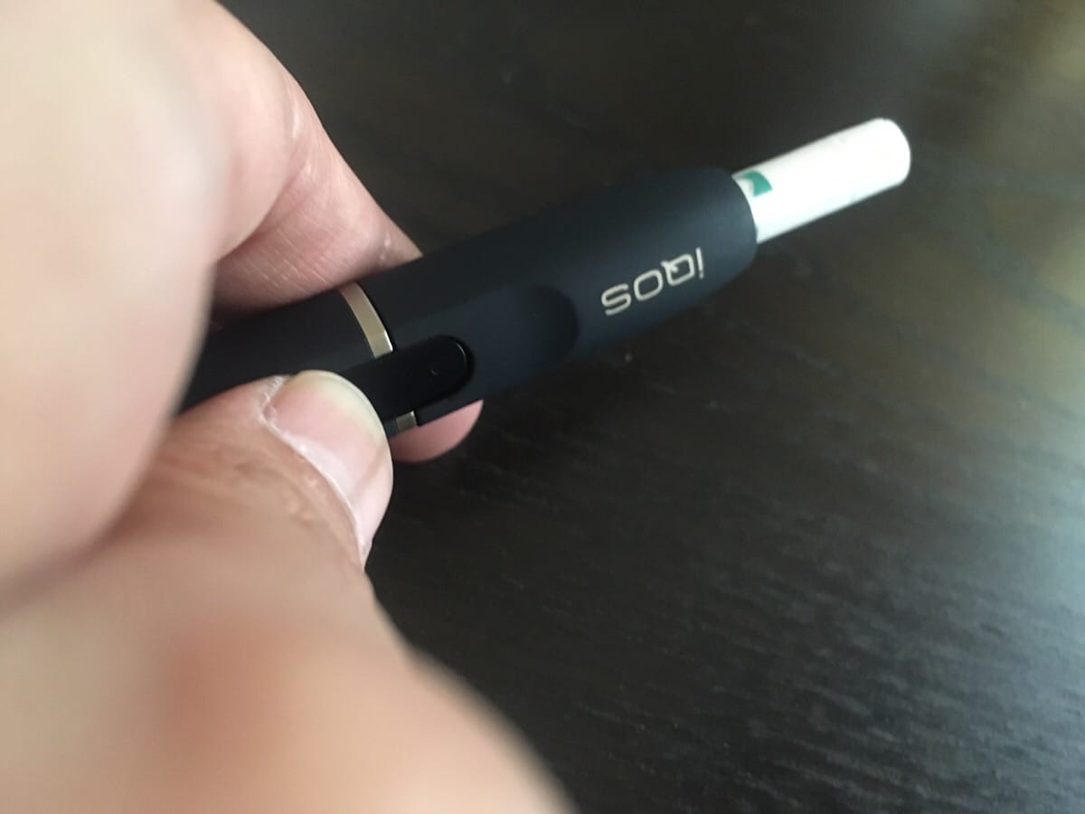 ホルダーの電源を入れる