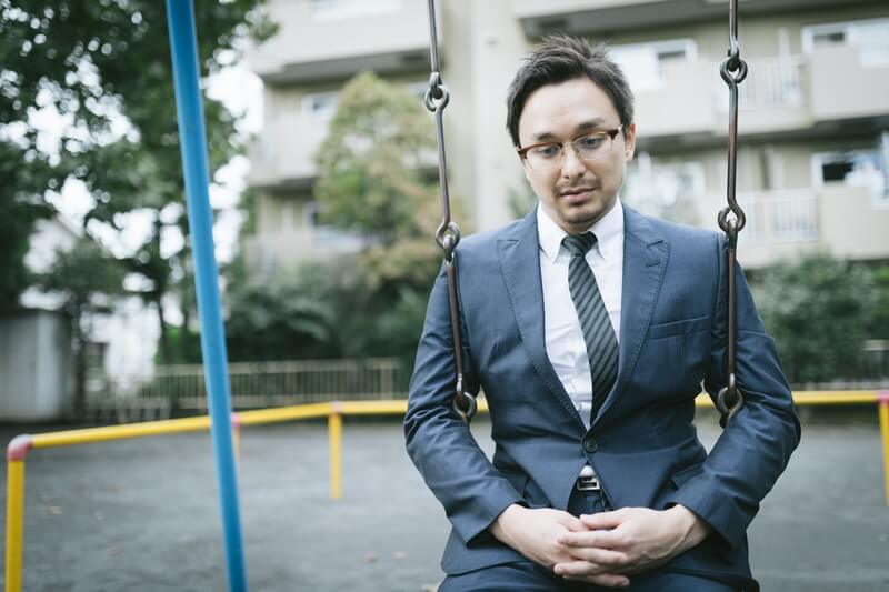 失敗をして凹む画像