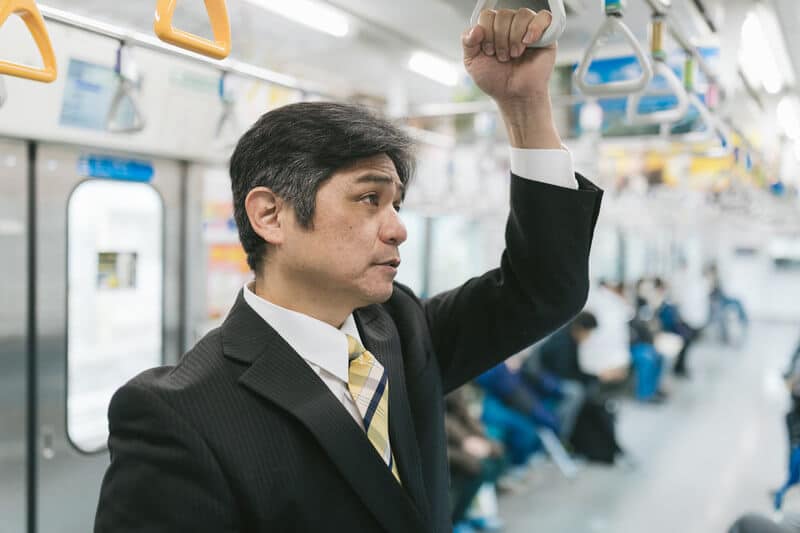 電車の中の上司