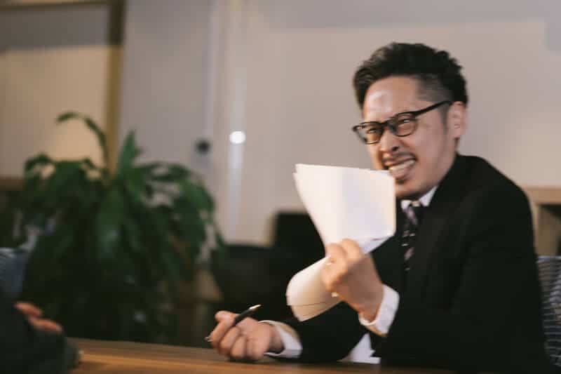 主導権を握る営業マン