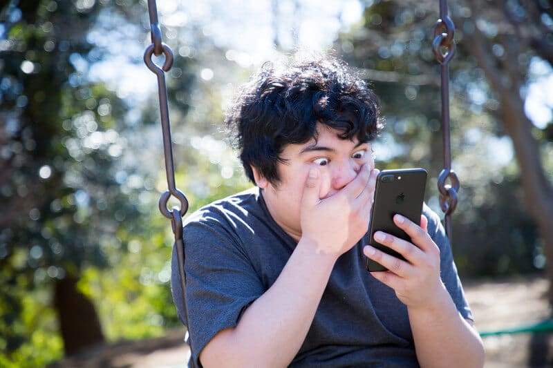 年収が低くてがっかりする男性