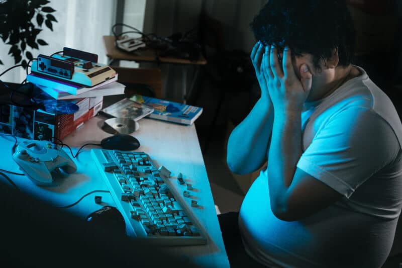 人の年収にびっくりする