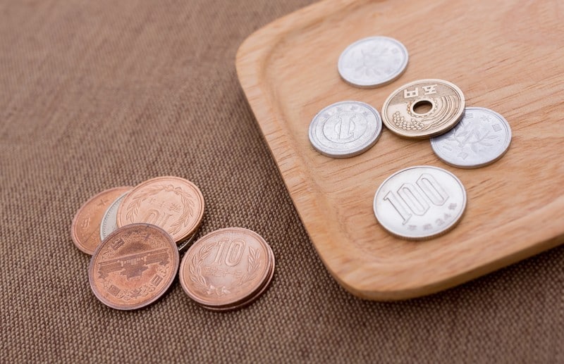 消費税増税前に何か買いましたか？嫁にモンクレールはダメと言われたのでカナダグースのダウンを内緒で購入した件